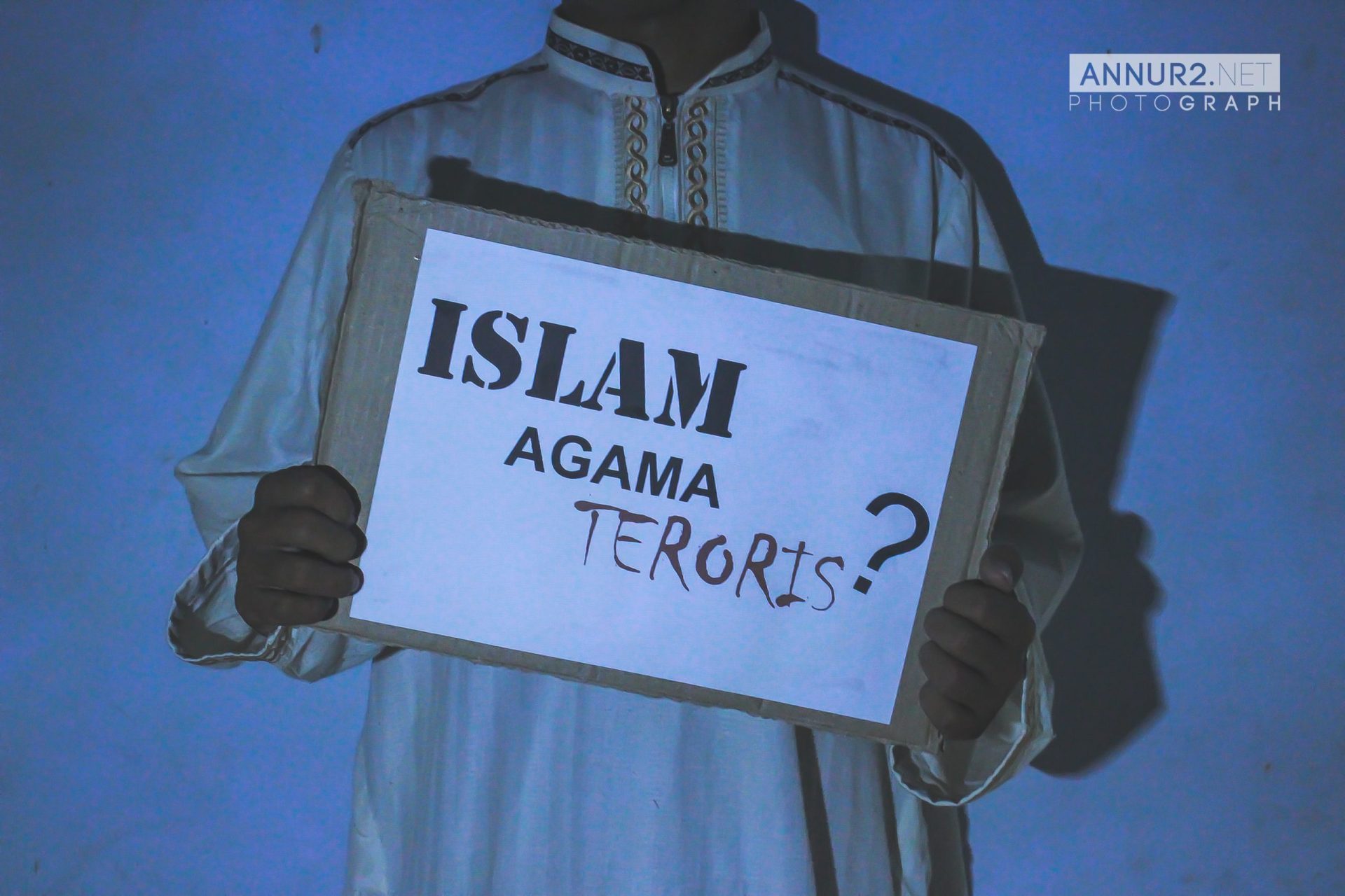 Islam Agama Teroris