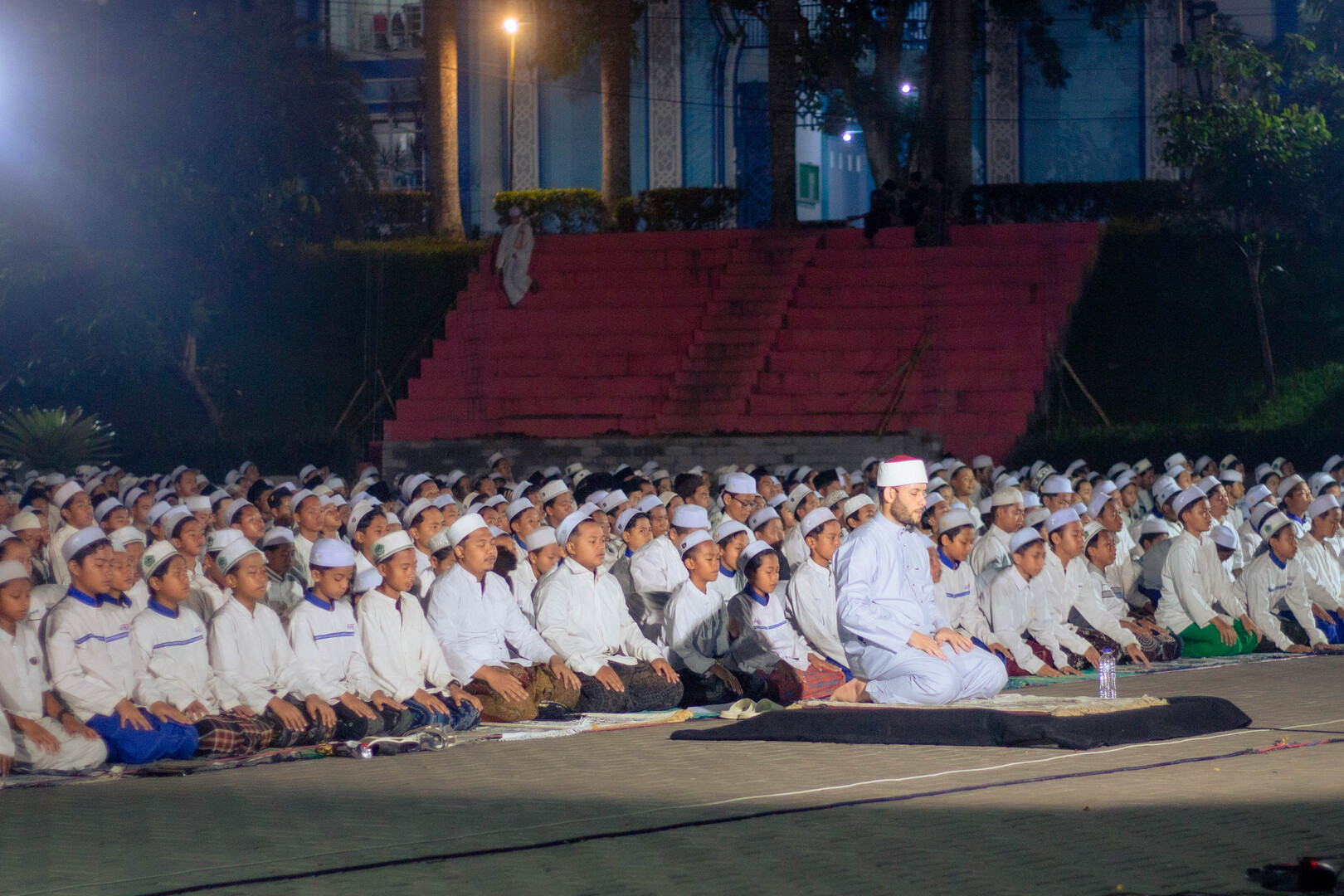 Salat Tarawih Akbar Pondok Pesantren An-Nur II "Al-Murtadlo"